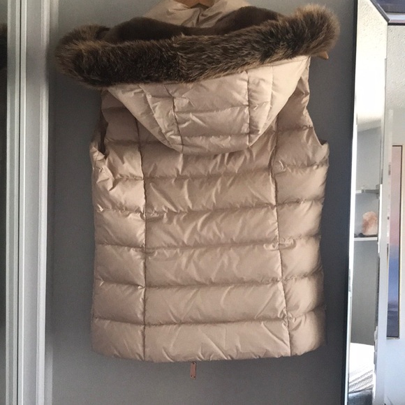 Escada Puffer Vest - Picture 3 of 4